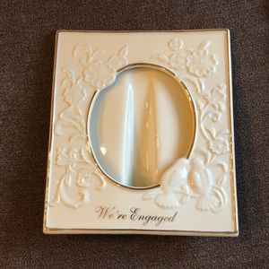 LENOX “We’re engaged” ceramic picture frame